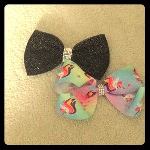 Unicorn and glittery black bows